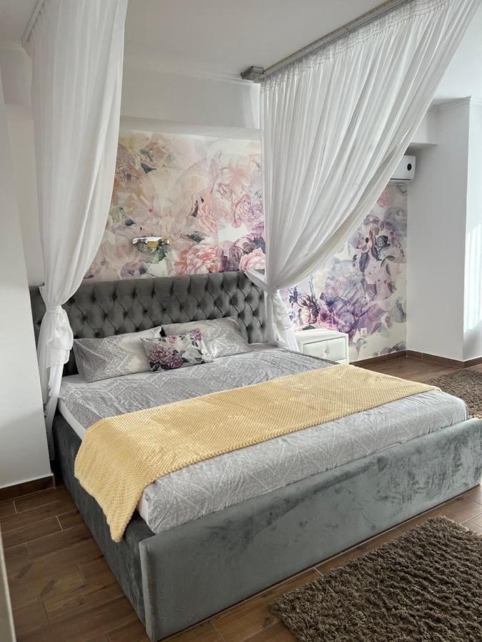 Apartament Studio Jadis 1 Oradea Buitenkant foto
