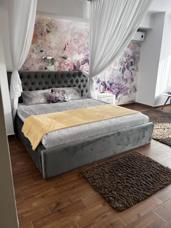 Apartament Studio Jadis 1 Oradea Buitenkant foto