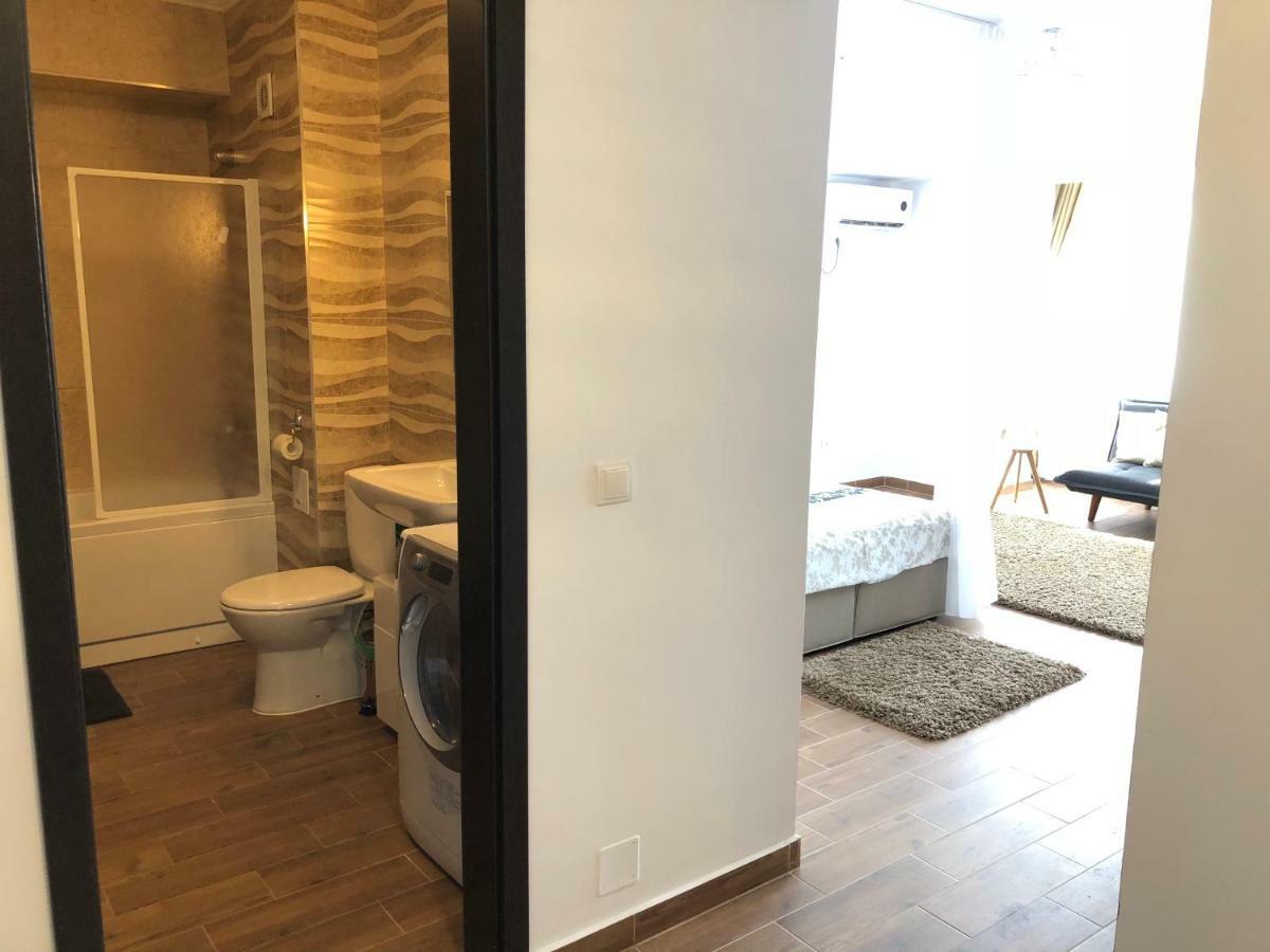 Apartament Studio Jadis 1 Oradea Buitenkant foto