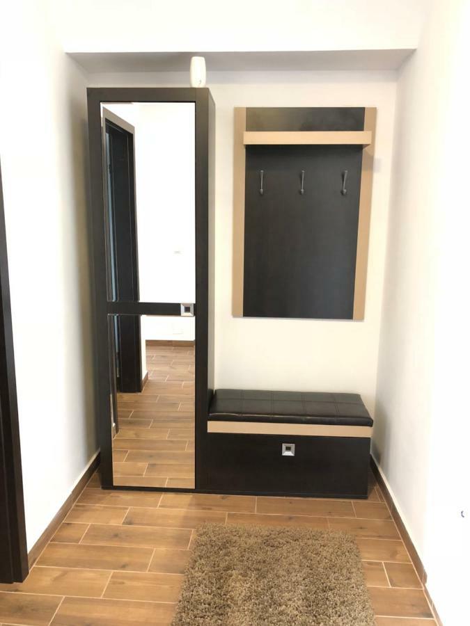 Apartament Studio Jadis 1 Oradea Buitenkant foto